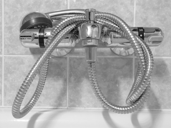 shower-head-49645_1920